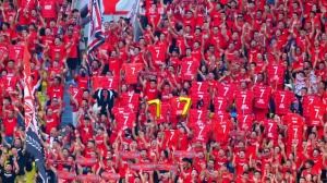 声援韦世豪！成都蓉城球迷第7分钟齐呼韦世豪+举7号球衣