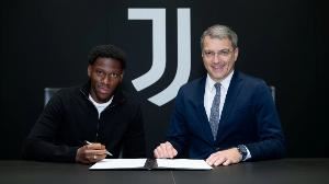 都体主编：尤文去年夏天引援冒险失败，这使得球队今夏转会更慎重