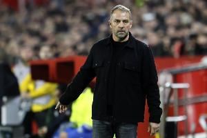 放弃500万欧出场费！阿斯：弗里克要求巴萨取消友谊赛，专心备战