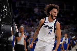 莱夫利：弗拉格也叫我叔叔 但哥们我也才大他不到三岁