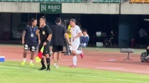 第四级别联赛中的60后，朱骏伤退